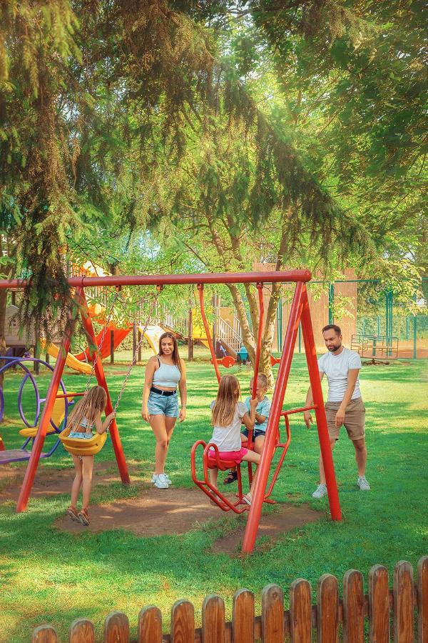 Zacisze Nad Nida Resort Pinczow Exterior foto